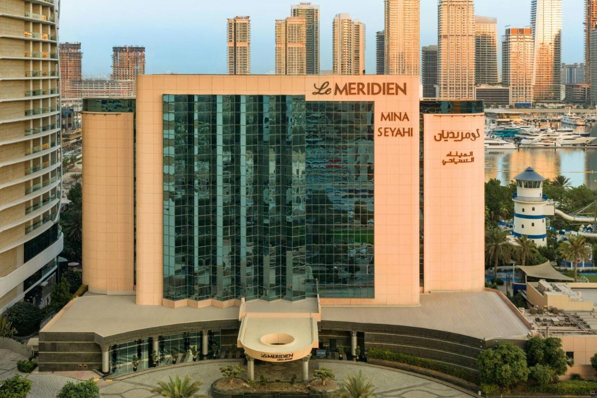 Le Meridien Mina Seyahi Beach Resort & Waterpark