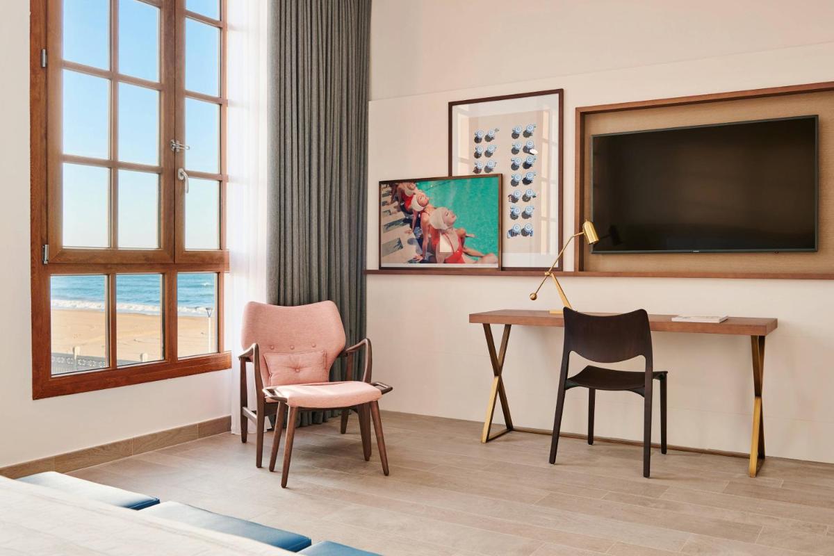 Le Meridien Ra Beach Hotel and Spa