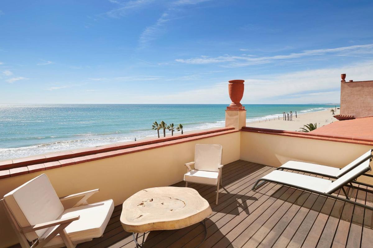 Le Meridien Ra Beach Hotel and Spa