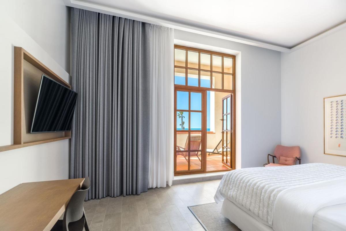 Le Meridien Ra Beach Hotel and Spa