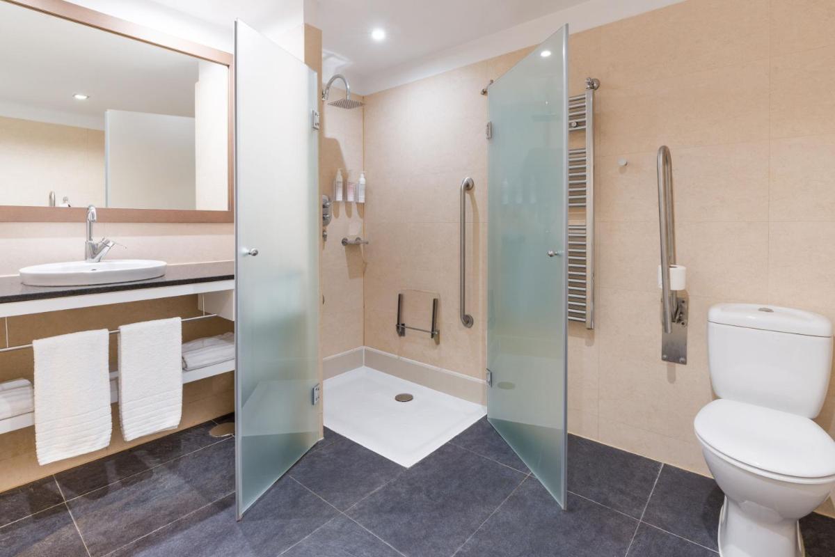 Le Meridien Ra Beach Hotel and Spa