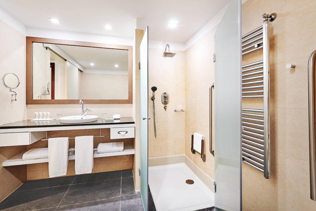 Le Meridien Ra Beach Hotel and Spa