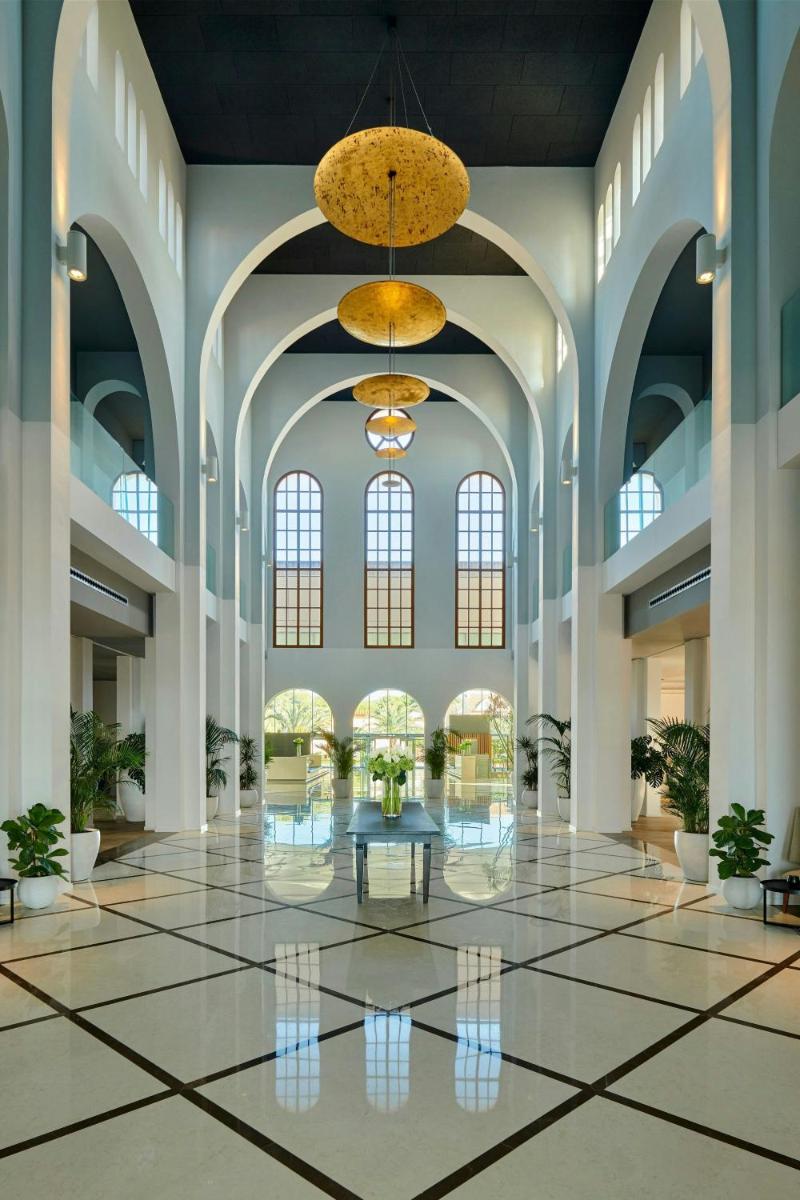 Le Meridien Ra Beach Hotel and Spa