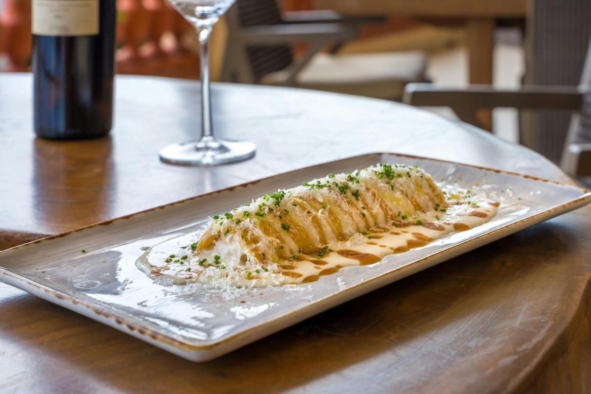 Le Meridien Ra Beach Hotel and Spa