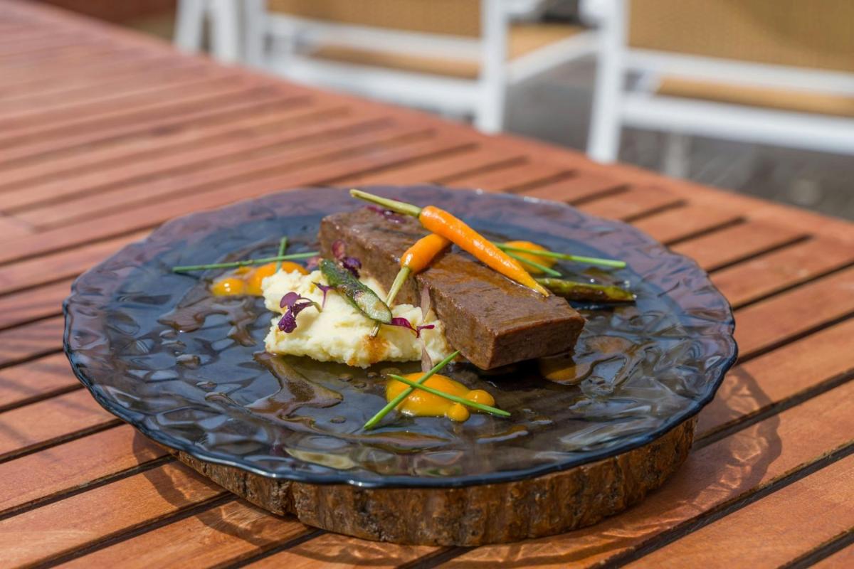 Le Meridien Ra Beach Hotel and Spa