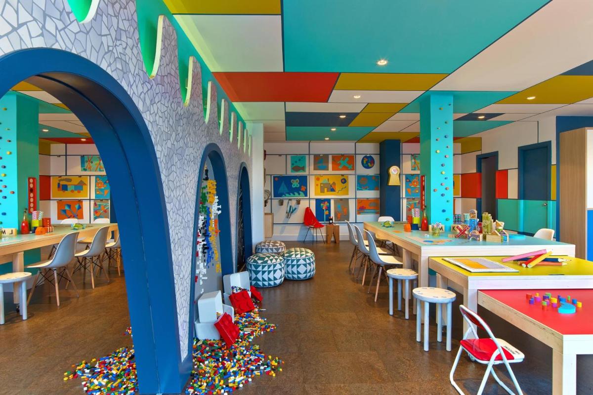 Le Meridien Ra Beach Hotel and Spa