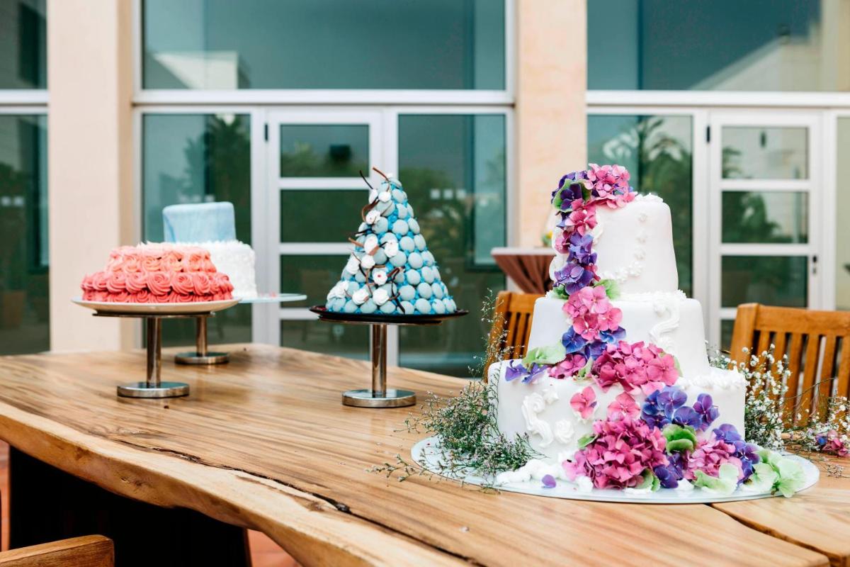 Le Meridien Ra Beach Hotel and Spa