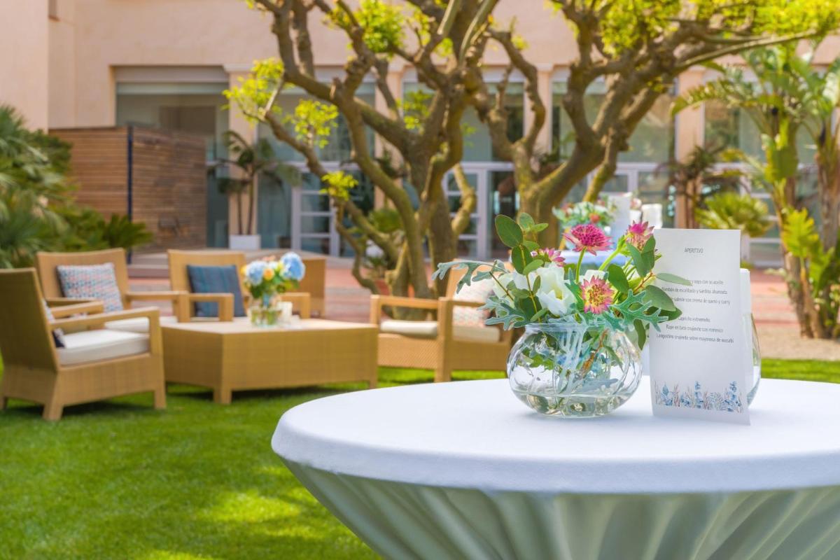 Le Meridien Ra Beach Hotel and Spa