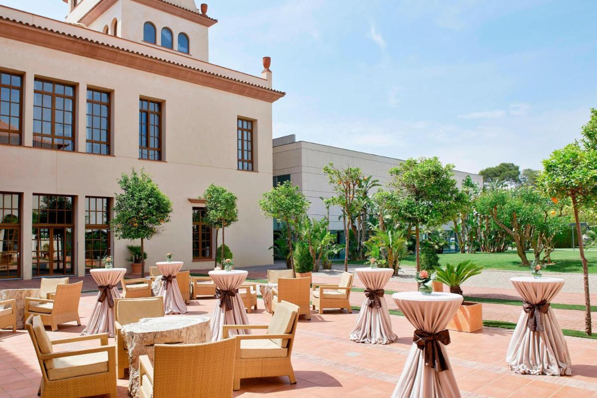Le Meridien Ra Beach Hotel and Spa