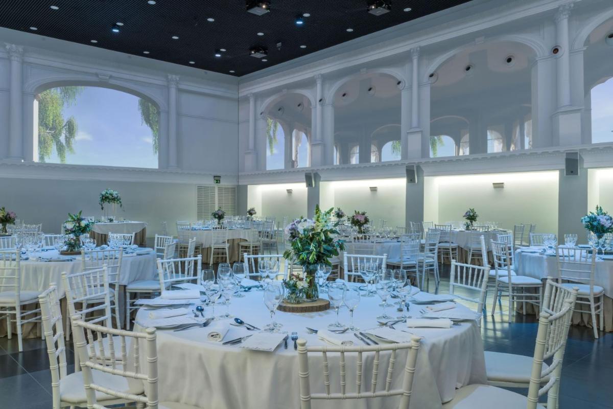 Le Meridien Ra Beach Hotel and Spa