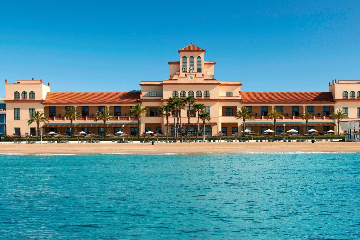 Le Meridien Ra Beach Hotel and Spa