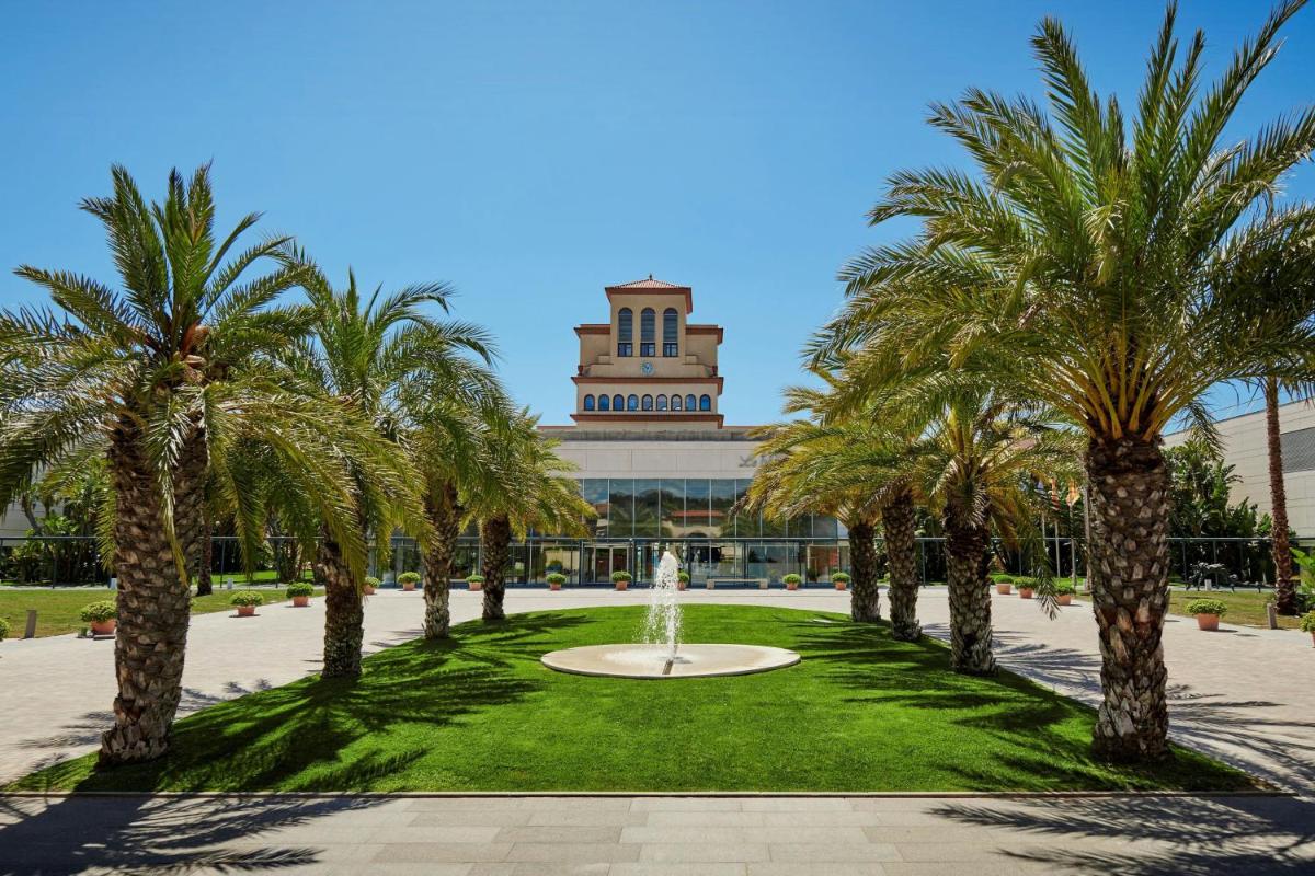 Le Meridien Ra Beach Hotel and Spa