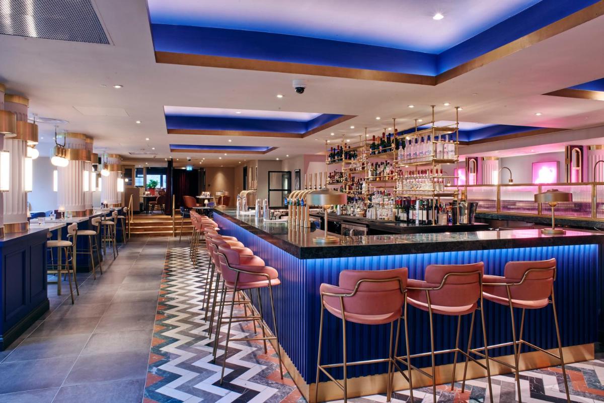 Le Monde Hotel