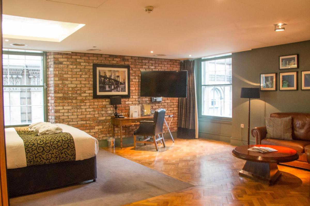 Le Monde Hotel