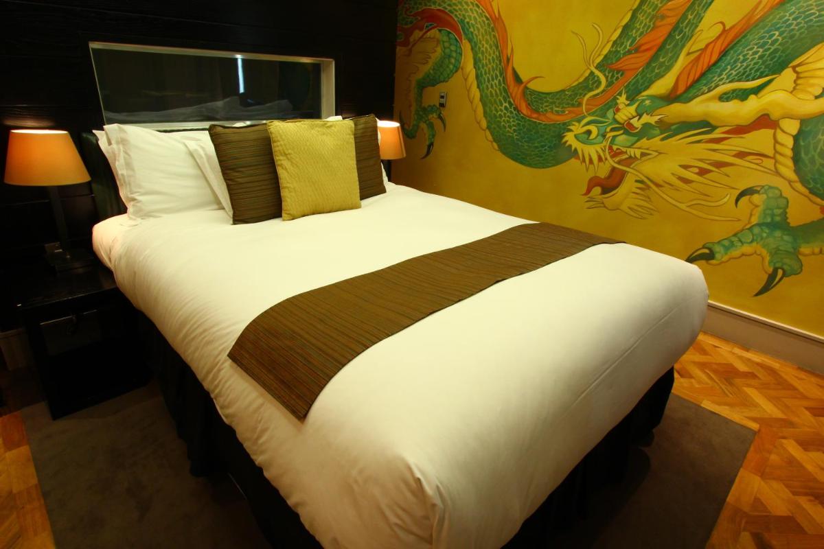 Le Monde Hotel