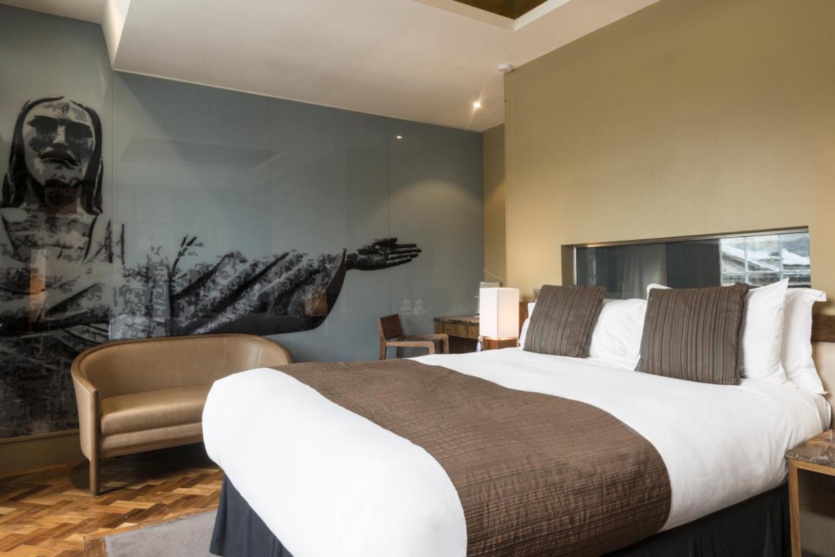 Le Monde Hotel