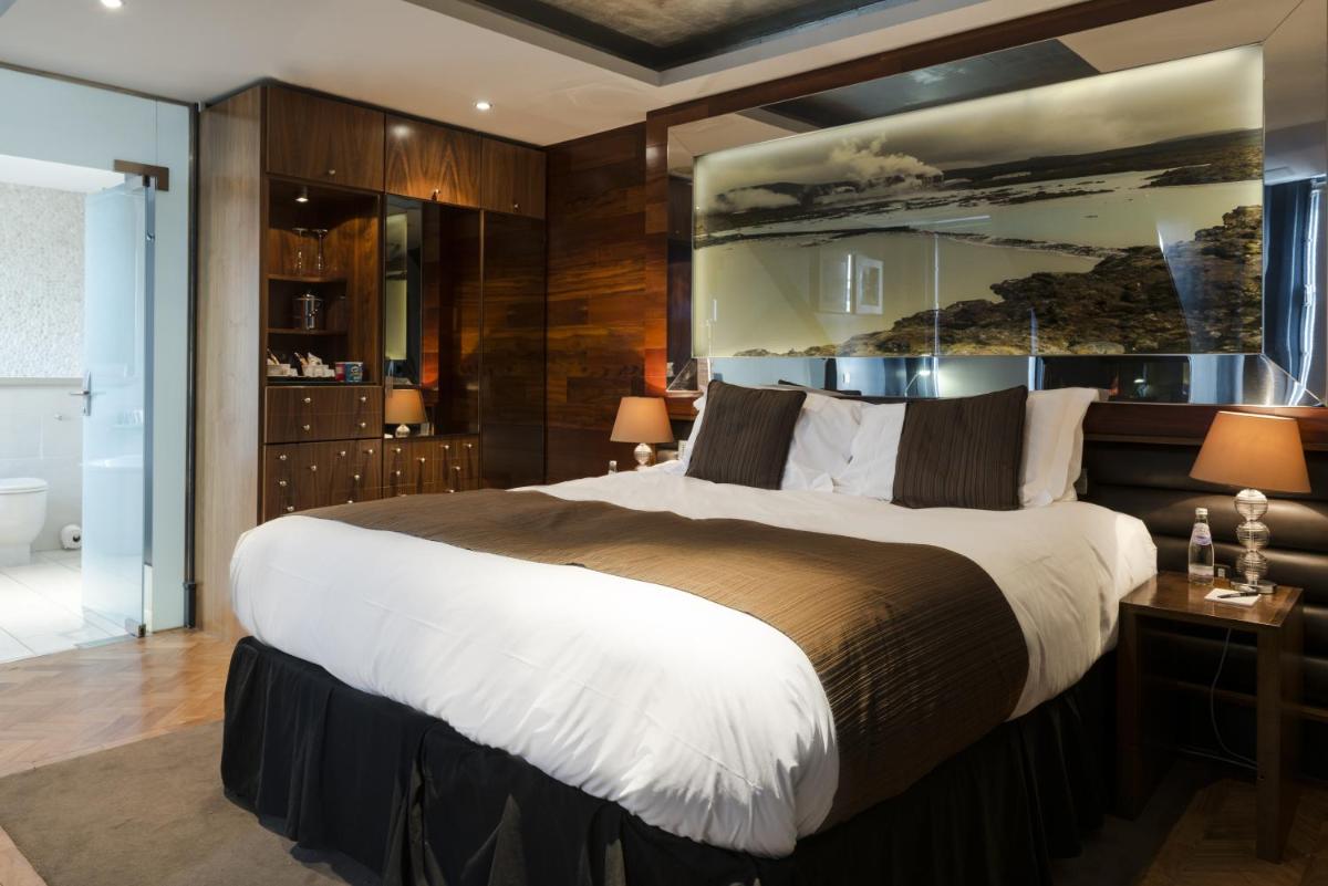 Le Monde Hotel