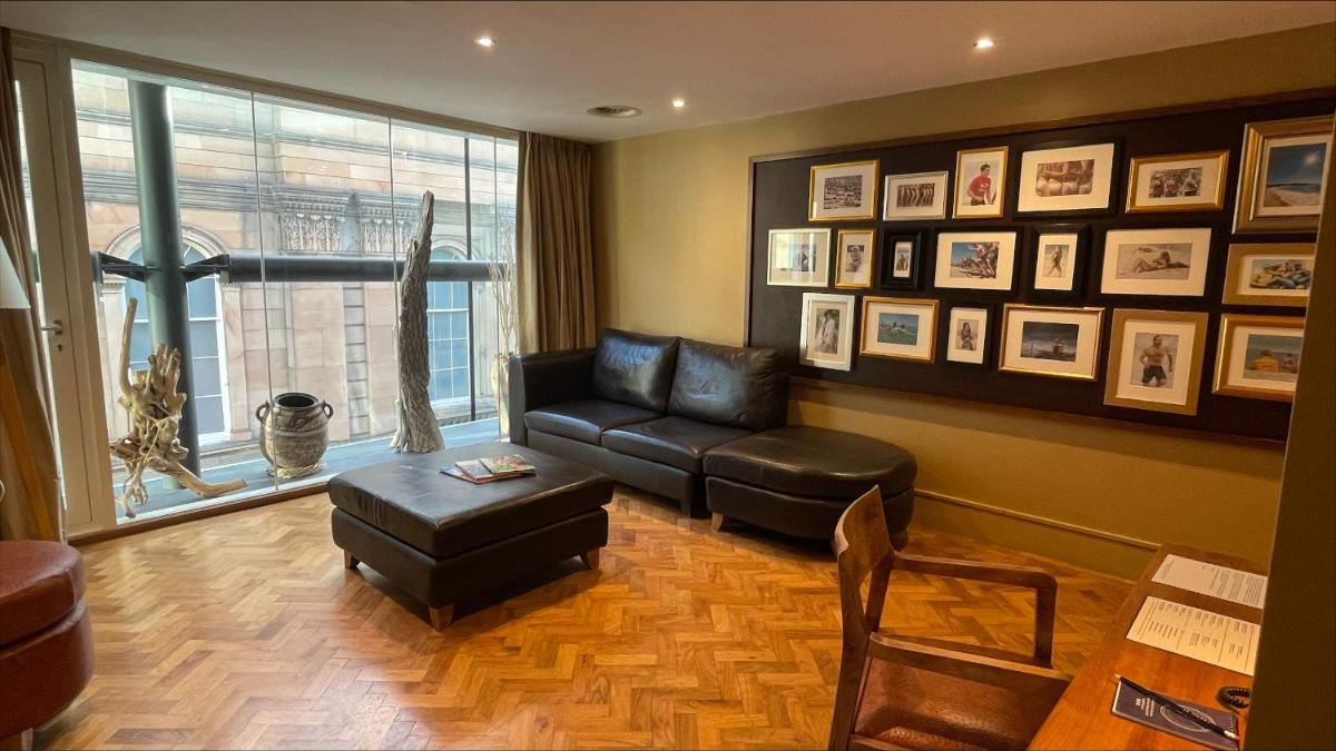 Le Monde Hotel