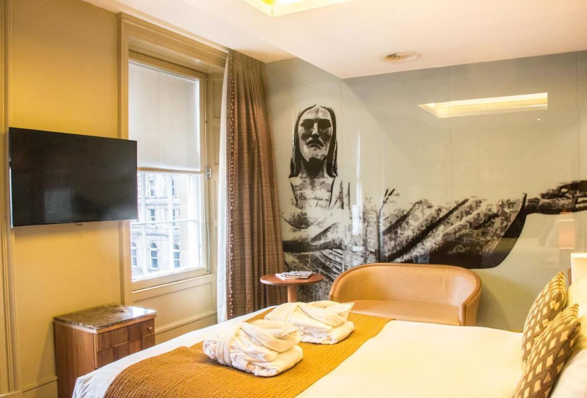 Le Monde Hotel