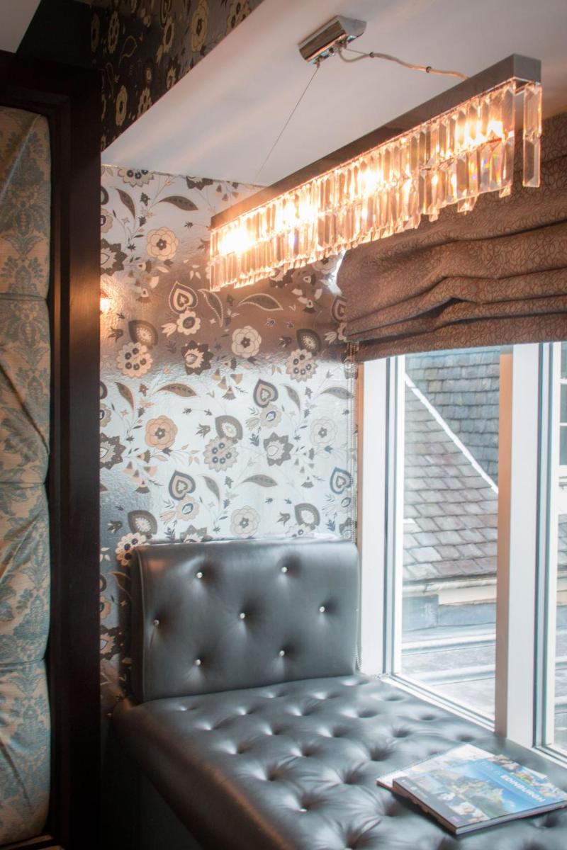 Le Monde Hotel