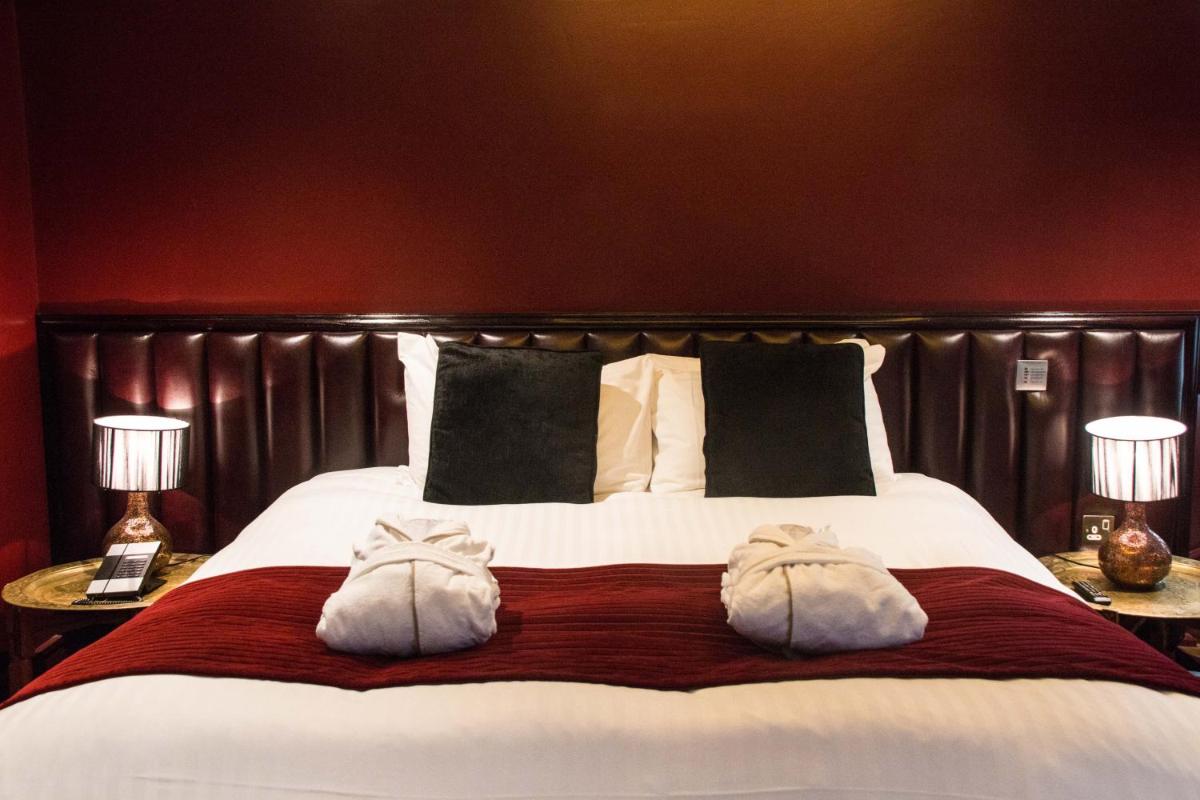 Le Monde Hotel