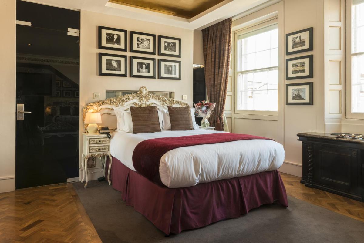 Le Monde Hotel