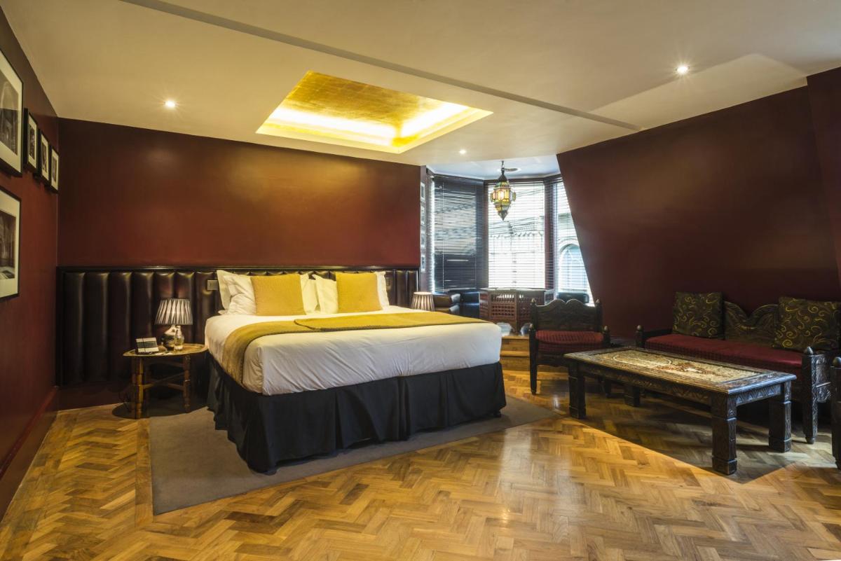 Le Monde Hotel