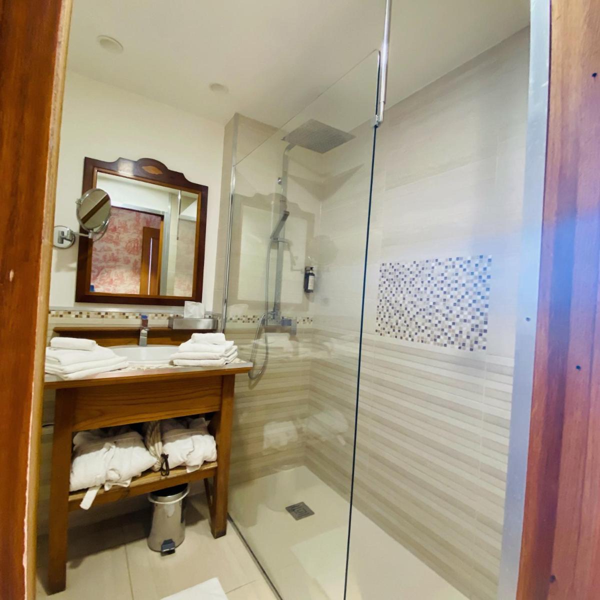 Le Moulin De Connelles