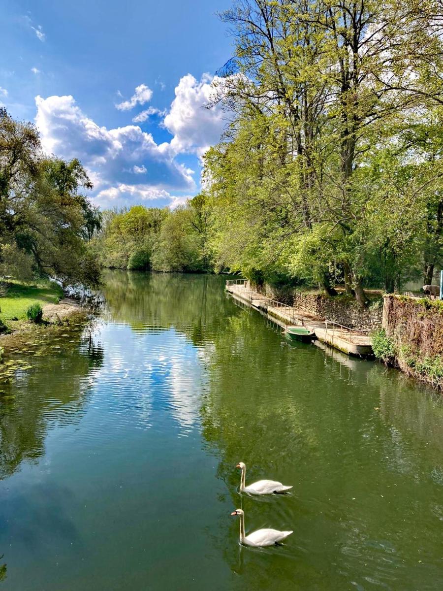 Le Moulin De Connelles