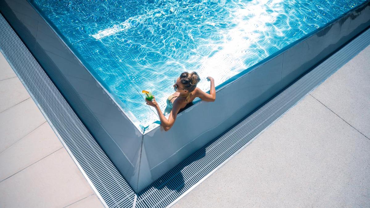 Le Parc Hôtel devient YONA