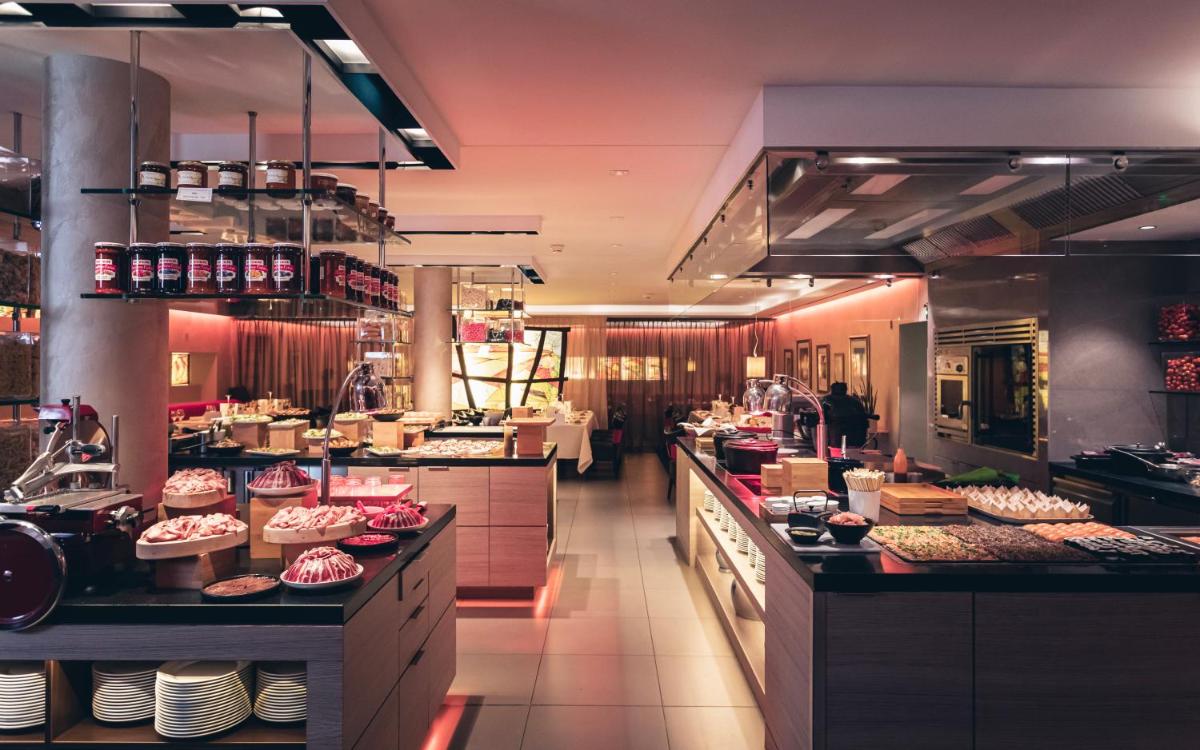 Le Parc Hôtel devient YONA