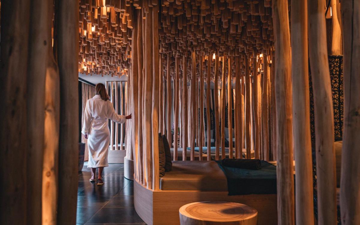 Le Parc Hôtel devient YONA