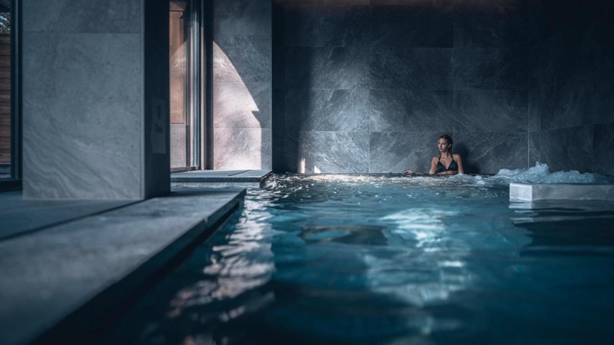 YONA ex Le Parc Hôtel