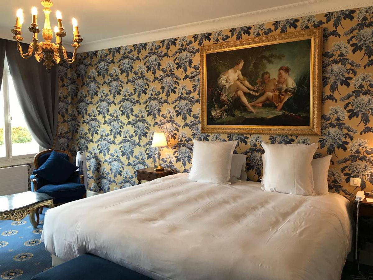 Chateau Le Prieuré Saumur - La Maison Younan