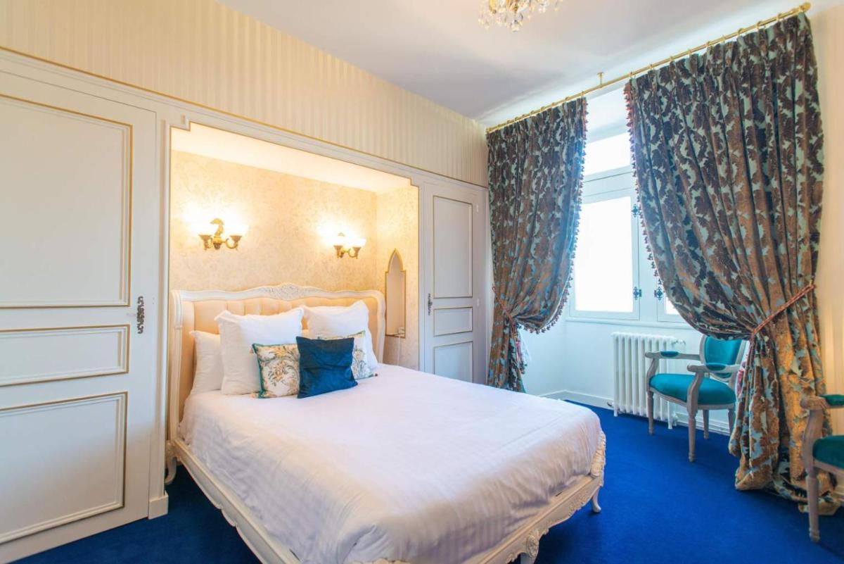 Chateau Le Prieuré Saumur - La Maison Younan