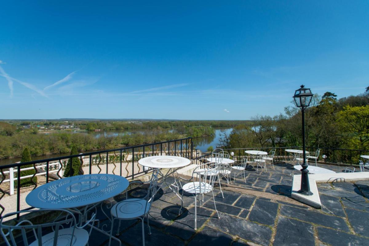 Chateau Le Prieuré Saumur - La Maison Younan