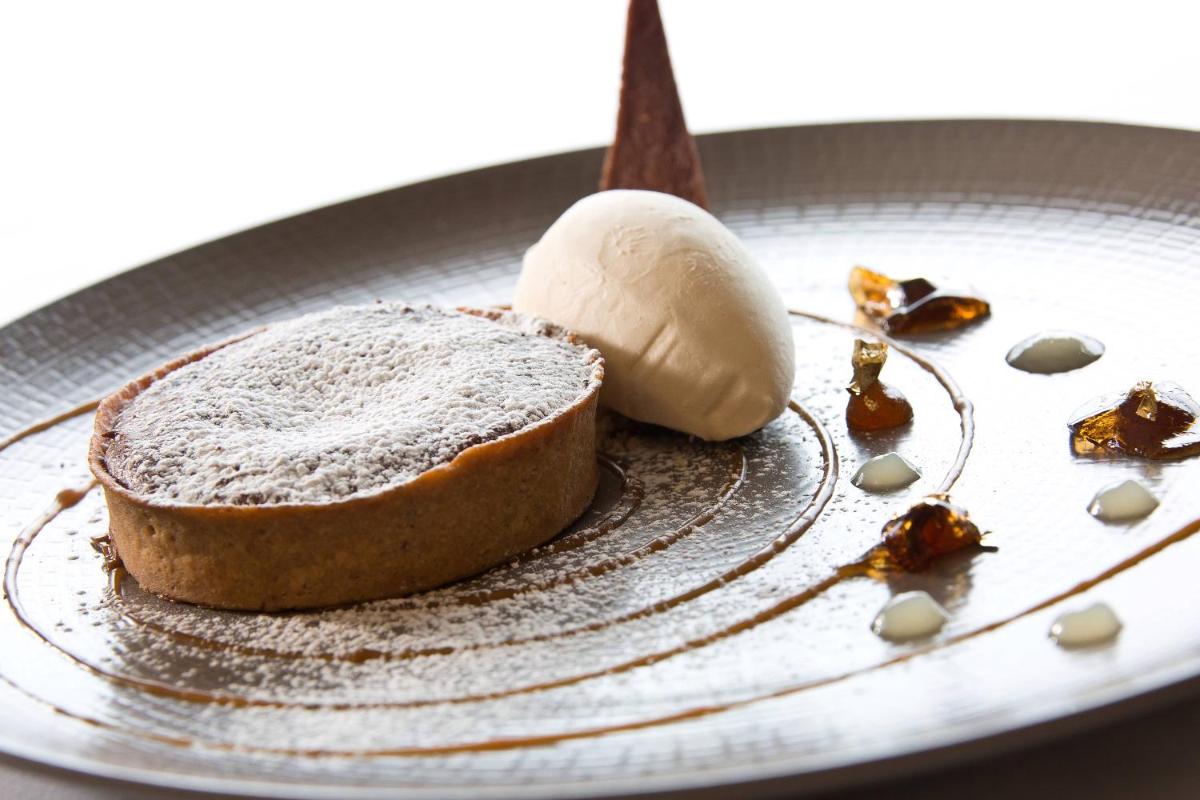 Chateau Le Prieuré Saumur - La Maison Younan