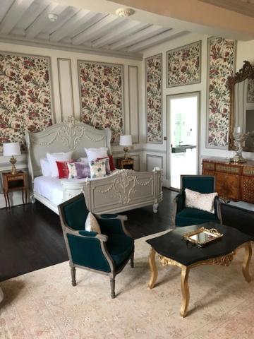 Chateau Le Prieuré Saumur - La Maison Younan