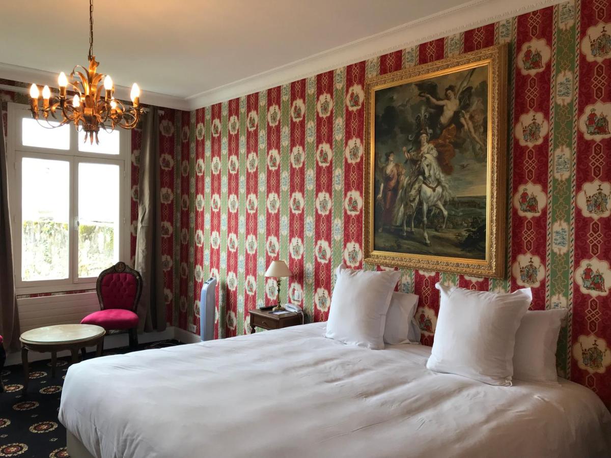Chateau Le Prieuré Saumur - La Maison Younan