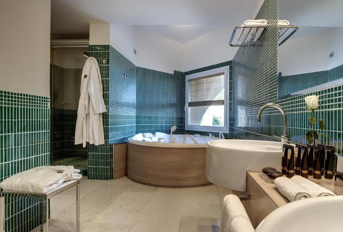 L'Ea Bianca Luxury Resort