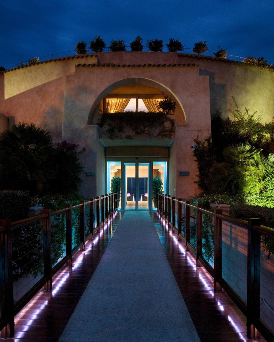 L'Ea Bianca Luxury Resort