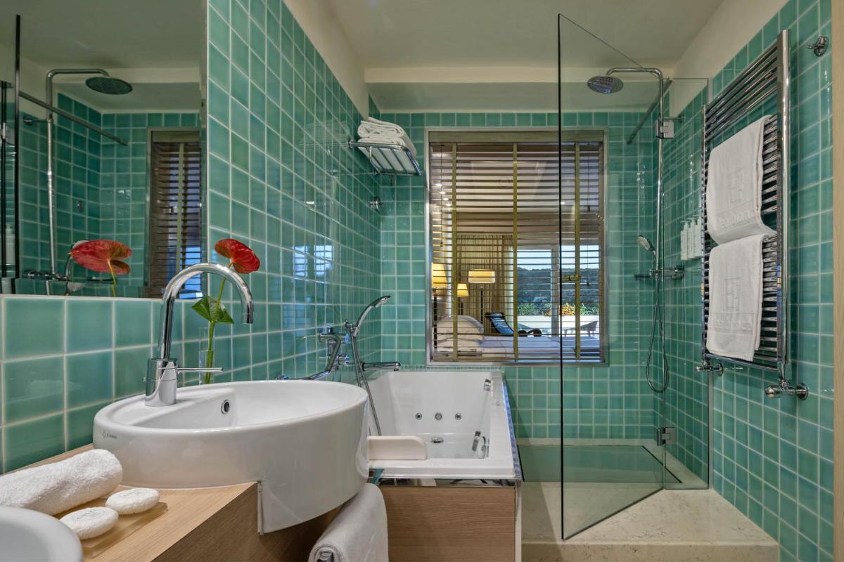 L'Ea Bianca Luxury Resort