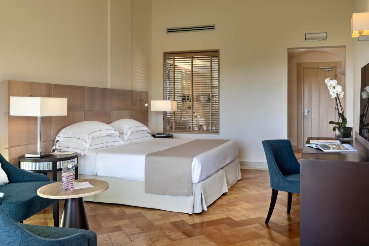 L'Ea Bianca Luxury Resort