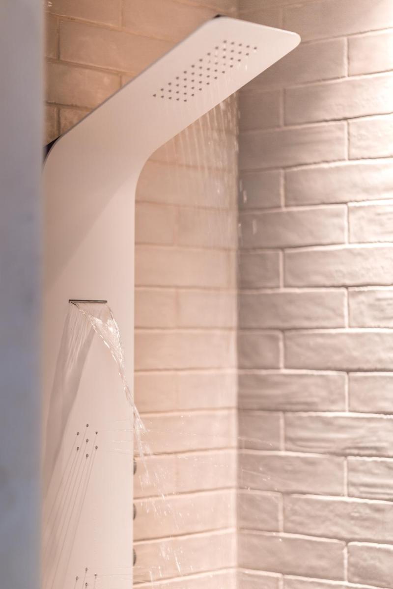 Legacy Gastro Suites