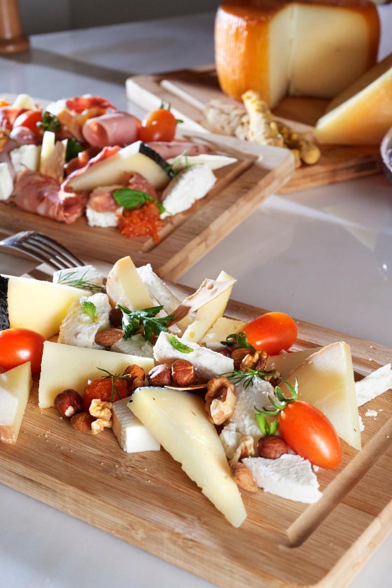 Legacy Gastro Suites