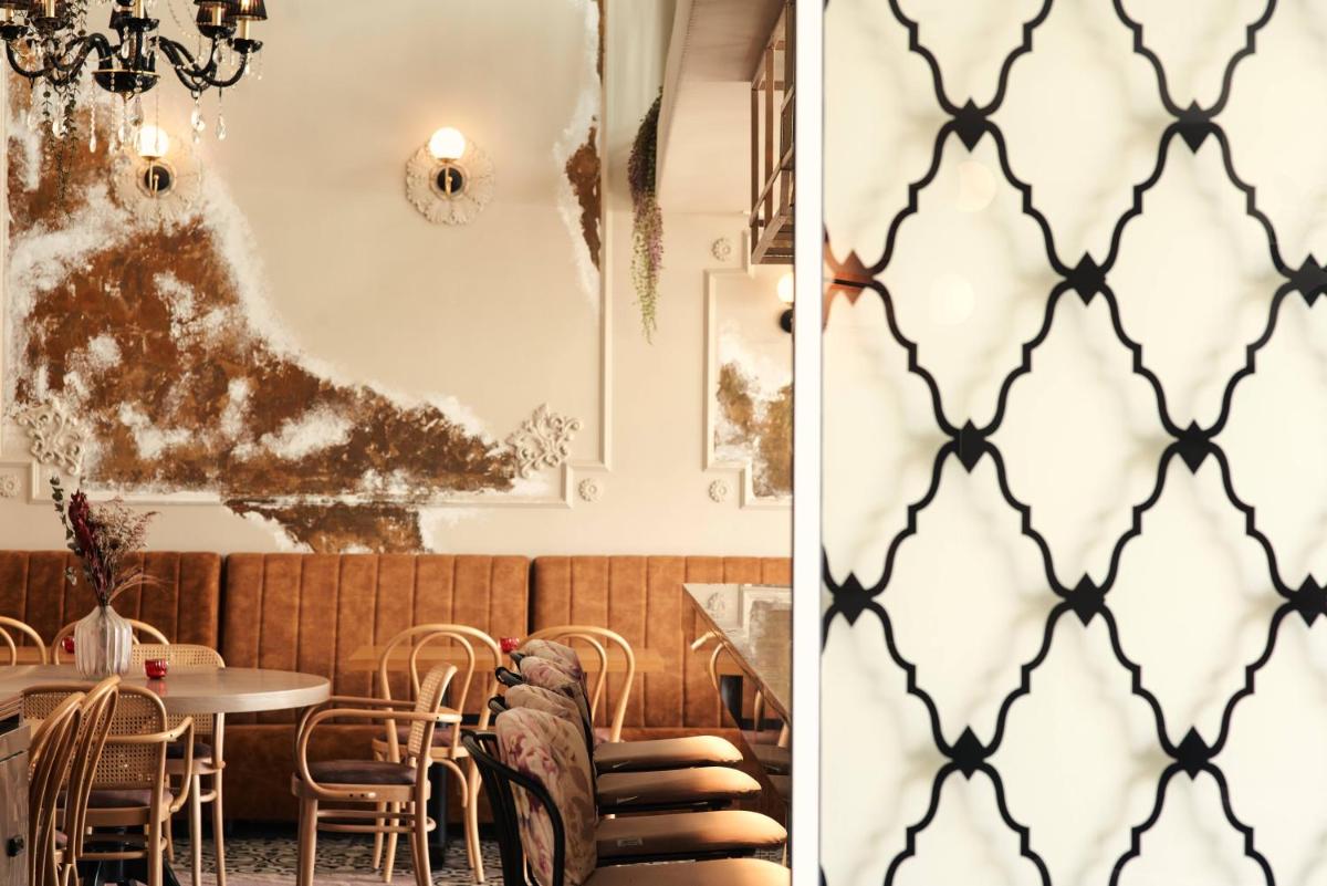 Legacy Gastro Suites