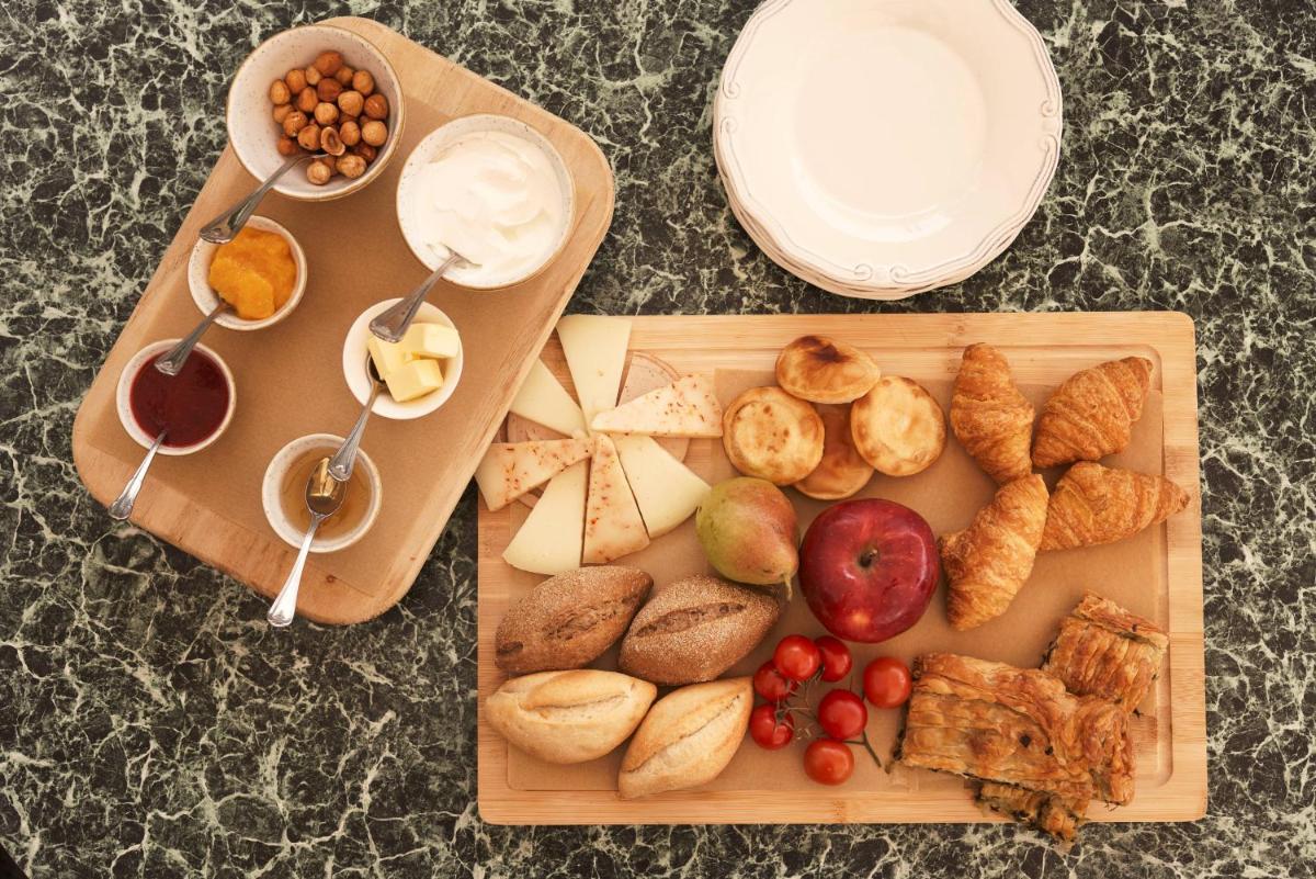 Legacy Gastro Suites