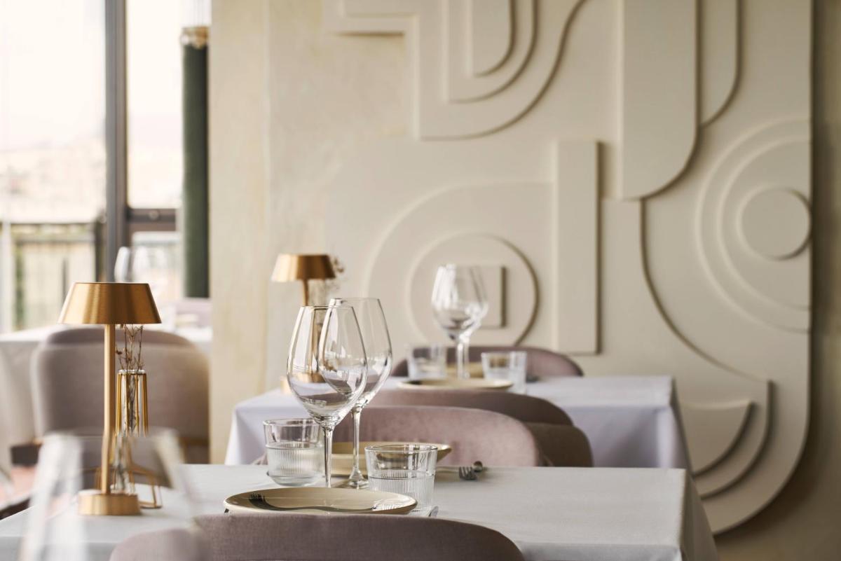 Legacy Gastro Suites