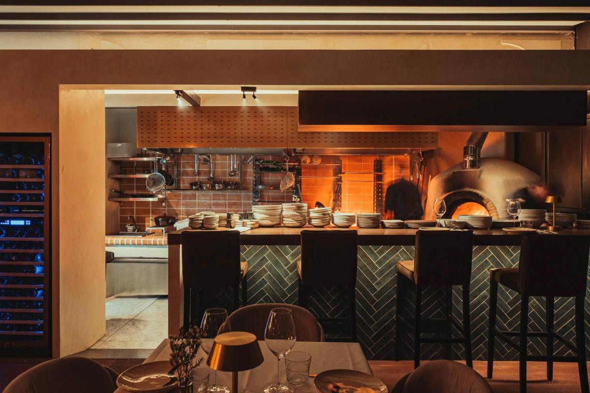 Legacy Gastro Suites