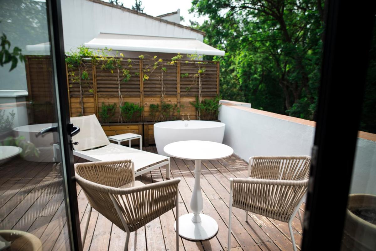 Legado Alcazar Hotel